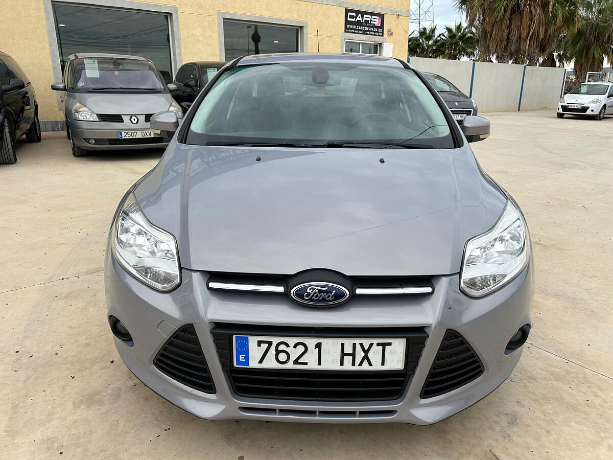 FORD FOCUS TREND 1.6 TI-VCT AUTO SPANISH LHD IN SPAIN 53000 MILES SUPER 2014